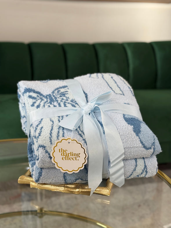 The Darling Effect Cozy Dreams Blanket Blue
