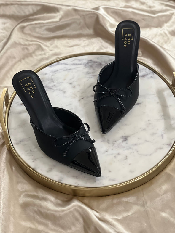 Naomi Heels